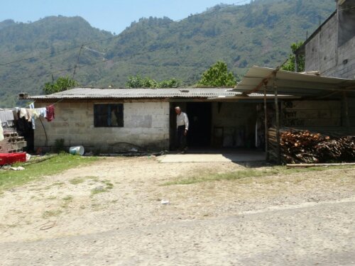 homes surrounding San Cristobal de Las Casas 